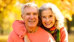 Quando inizia davvero l’invecchiamento: età, segnali e cosa cambia nel corpo