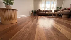 Elimina finalmente il cigolio del pavimento in legno: soluzioni pratiche per renderlo silenzioso